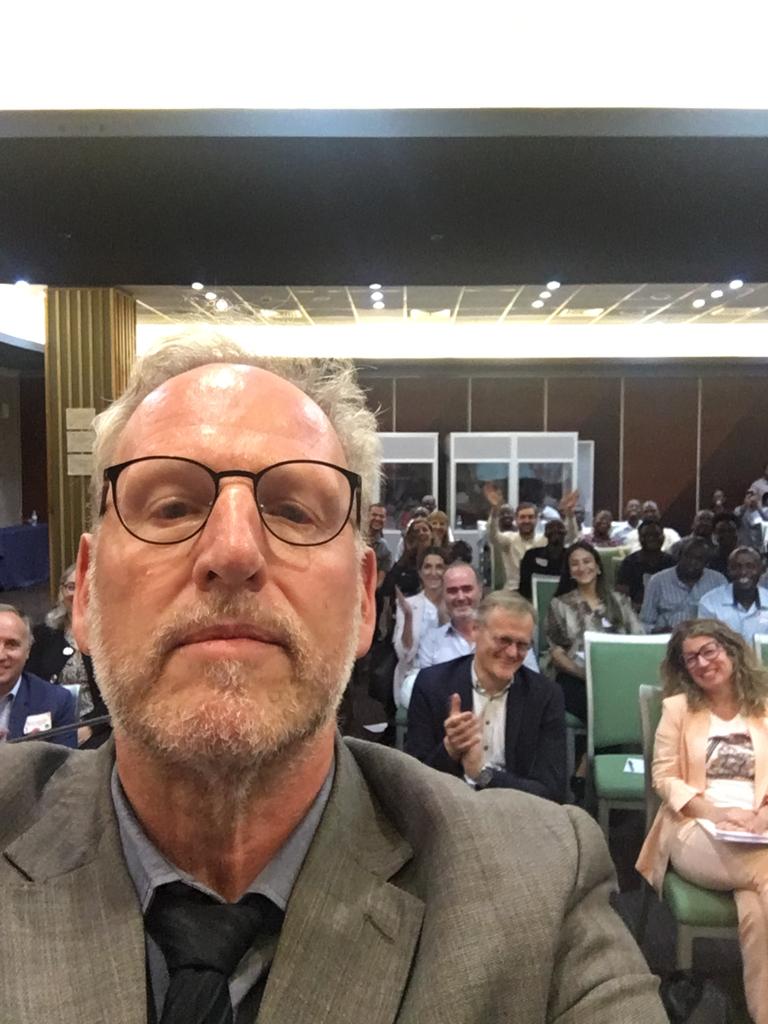 BelgiumRwanda's tweet photo. 📱 Our Head of Cooperation is going #Digital4Development with the audience at @Enabel_Belgium's #WeHubitDays.
🤩Excited to address the 24 #WeHubit 1.0 partners, gathering here in Kigali from 11 African countries, a 🇧🇪-🇪🇺 initiative.
📣 #WeHubit 2.0 will be launched in October! https://t.co/843ENhBeDX