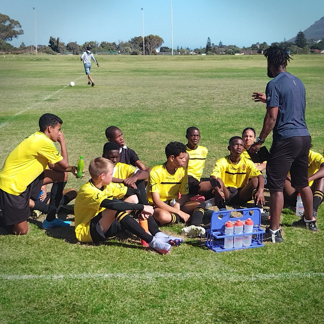 kelpakglobal's tweet photo. Fish Hoek AFC is founded upon the principles of good sportsmanship, regardless of socioeconomic background. To help them in a small way, we provided them with our Kelpak Plant Biostimulant to help keep their football turf in top condition.

#kelpak #biostimulant #football https://t.co/TJCz4THisn