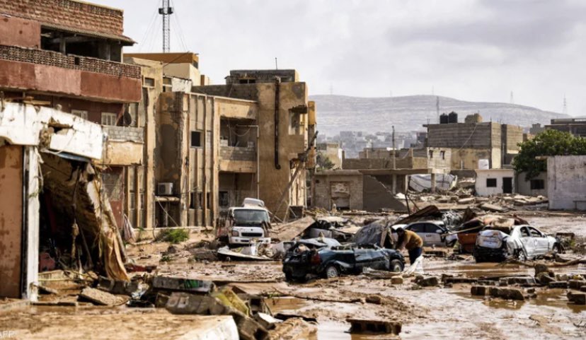 Azahraaa96's tweet photo. It is impossible to describe the scale of the disaster that the cities of #easternLibya are witnessing, there terrifying number of bodies & missing ppl at this moment “ppl here need real help” Libya needs medical supplies, rescue teams & rescue boats. #SaveLibya #Iphone15 #Derna https://t.co/7poRmg6hIM