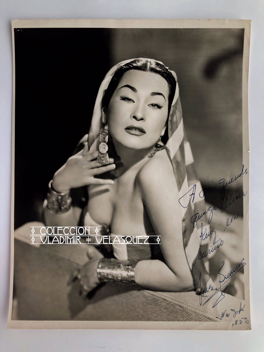 limantigua's tweet photo. Una mujer de un extraordinario registro vocal y la única peruana poseedora de una estrella en el Paseo de la Fama de Hollywood.
Colección Vladimir Velásquez-Lima Antigua
#UnDiaComoHoy #YmaSumac #Callao #PeruvianSinger #vladimirvelasquez #limantigua https://t.co/2S0FiHtKBv