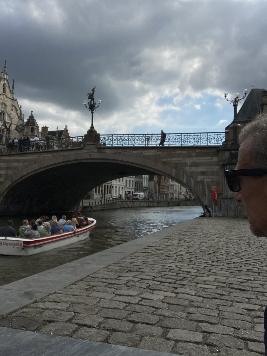 Tofke24's tweet photo. Just gotta love this city 
#denegenduust https://t.co/W9FE2sEuGh