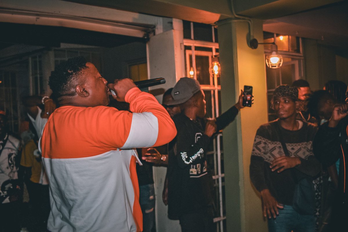 PlugTheCityOA's tweet photo. Spotted: @Lolli_Native @Mosankiecsp @rashid_kay at The Master Class Hip Hop Sundays ⚡🔌 https://t.co/eCNAKpJ5st