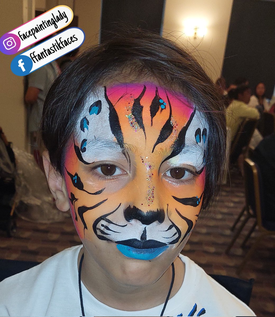FantastikFaces's tweet photo. Cute facepaint from last week! 
#tiger #facepainting #facepaint #burtonontrent #Staffordshire #Derbyshire #SuttonColdfield #Lichfield #derby #tamworth https://t.co/BrniZYpHSg