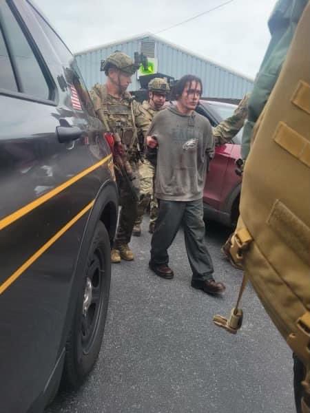 josephshambi's tweet photo. #DaneloCalvacante Pennsylvania Fugitive
Captured After Two Weeks on the Run
Danelo Cavalcante had eluded authorities in the Philadelphia suburbs since his escape on Aug. 31, just days after being sentenced to life for an ex-girlfriend's murder. https://t.co/fUDoj2nTza