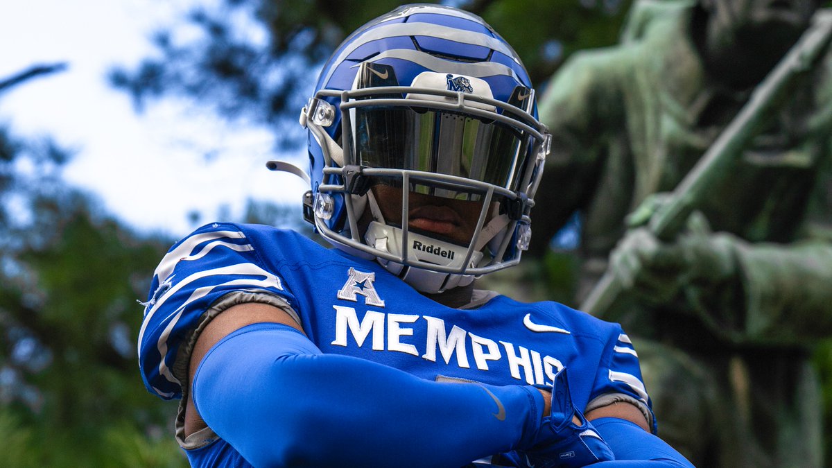 MemphisFB's tweet photo. Honor 🎖️

#ALLIN | #GoTigersGo https://t.co/6Yk3M9EWtm