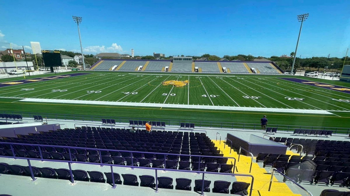GalvestonFB's tweet photo. 🚨COURVILLE STADIUM OPENING GAME THIS FRIDAY🚨

We’re ecstatic to finally get to play in our new home. Be sure to get your tickets online, get there early, wear your purple, and be LOUD! We look forward to seeing you all there. 
#All4Ball https://t.co/IKsurQebiH