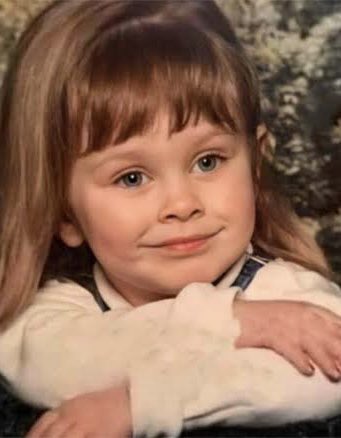 liatrueba's tweet image. Es que no van al baño de hombres porque se sienten incómodos e inseguros. 🥹

Entonces la mejor solución es ir y hacer sentir incómodas e inseguras a las mujeres en sus baños. 😐