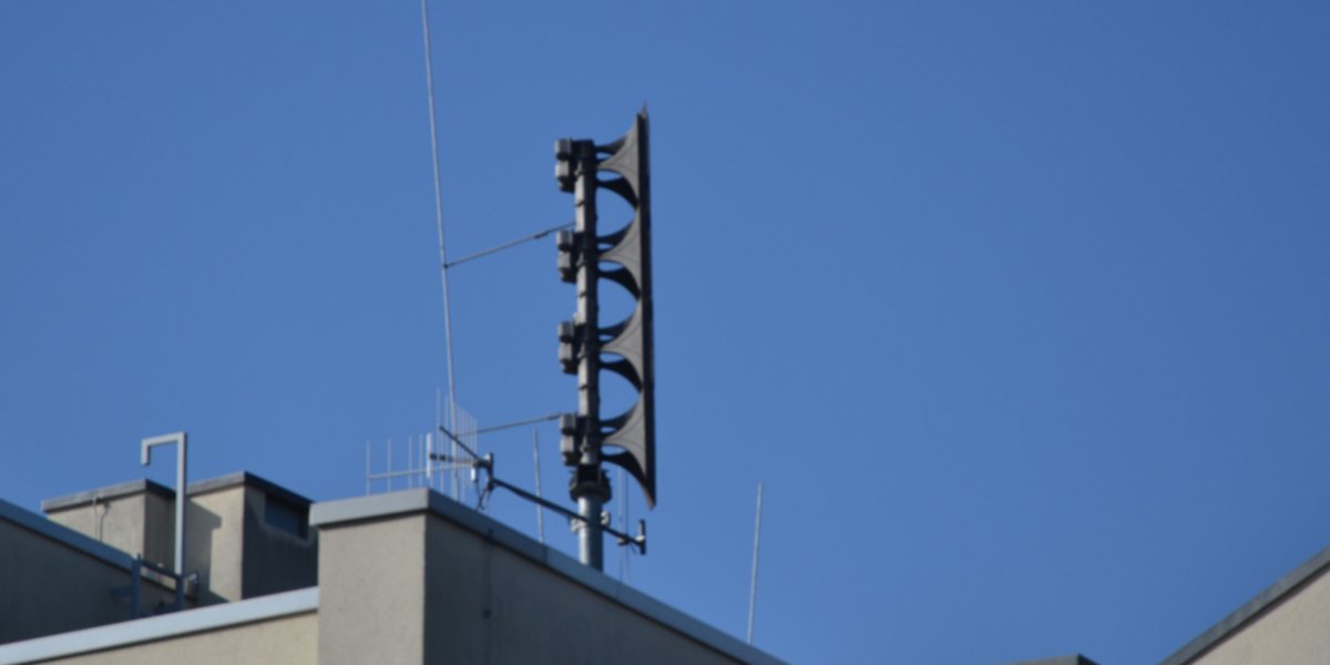 Morgen um 11 Uhr heulen die Industriepark-Sirenen! Am Bundesweiten #Warntag am 14. September findet auch rund um den #IndustrieparkHöchst ein Probealarm statt: scom.ly/Warntag #InfraservHöchst #Warnung #BBK_Bund #Warntag2023