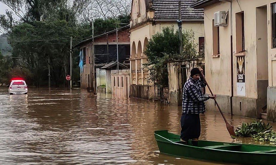 No dia 4 de setembro, um ciclone extratropical se formou e passou sobre o estado do Rio Grande do Sul. Os estragos causados pela chuva extrema, enchente e as fortes rajadas de vento foram gigantescas, com aumento do nível dos rios, pessoas desabrigadas e desalojadas e vítimas…