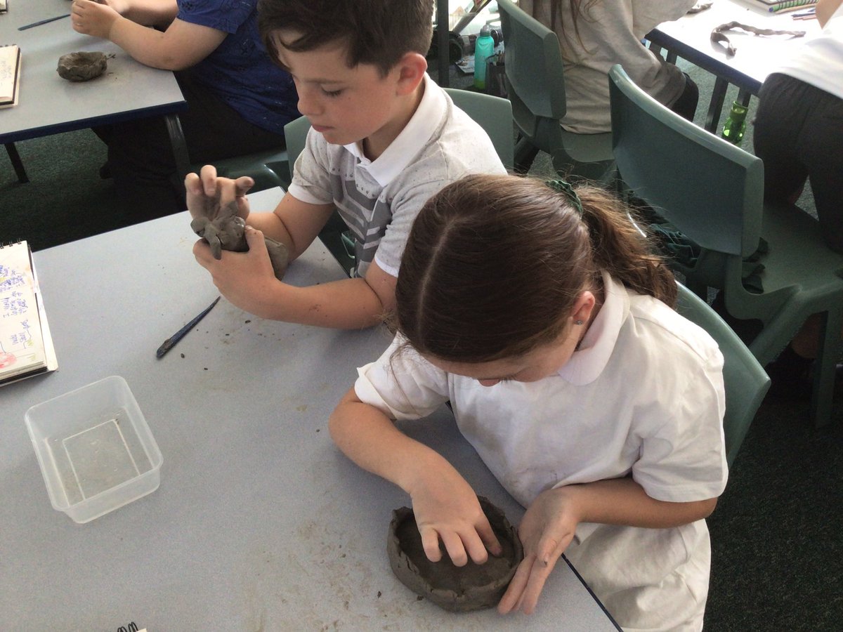 OJS_Year4's tweet photo. Making our clay vessels. Our design brief was to create a vessel that would hold a tea light and had a theme of ‘nature’. We have worked so hard with the designing and making. We will now leave them to dry and hope they stay in one piece 🤞🏼🤞🏼 https://t.co/gauQjrXIlR