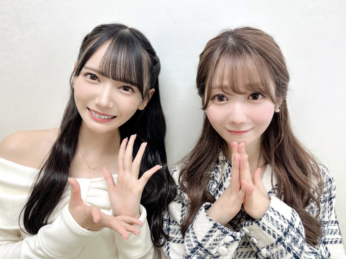 otani_emiri's tweet photo. #みりにゃと女子会 
ありがとうございました〜〜😭🎀
幸せ空間すぎたよ〜〜💕
おしゃれして沢山準備して会いに来てくれて本当にありがとう✨

メイク企画ではひぃちゃんがゲストに来てくれました🐈🎀ひぃちゃんのおかげで素敵企画になったね🫶🏻ありがとう〜🤍

プリンセスのみんな可愛すぎた👸🏻💓 https://t.co/np4c5jbHzg