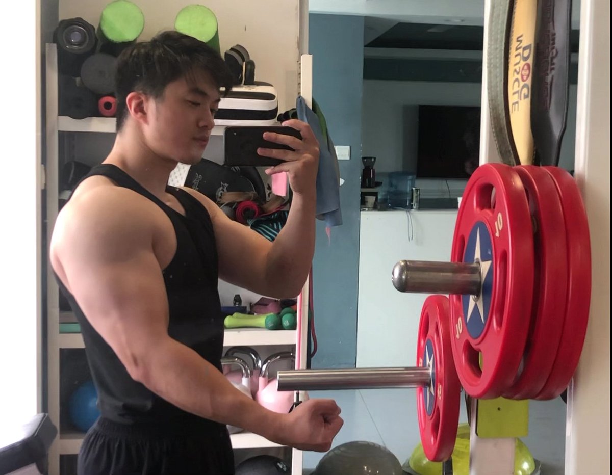 babaWang96's tweet photo. #深圳 #shenzhen #健�� #muscle #gym https://t.co/4V3D52EoS2
