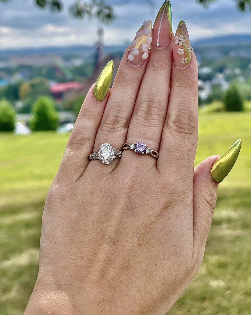 Levi Spray Art 🌌 tweet media