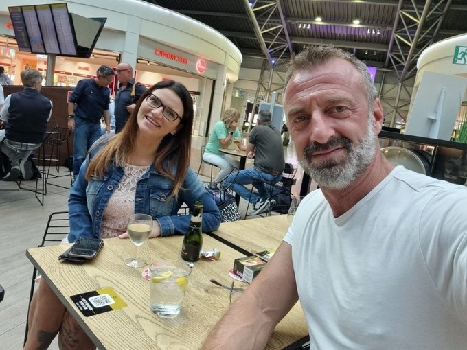 Waiting for our flight to the south of France shooting for @JacquieMichelX3 @KimberlyX_xxx https://t<a href="/tag/hardcore"class="tags"><span>#hardcore</span></a><a href="/tag/submissive"class="tags"><span>#submissive</span></a>