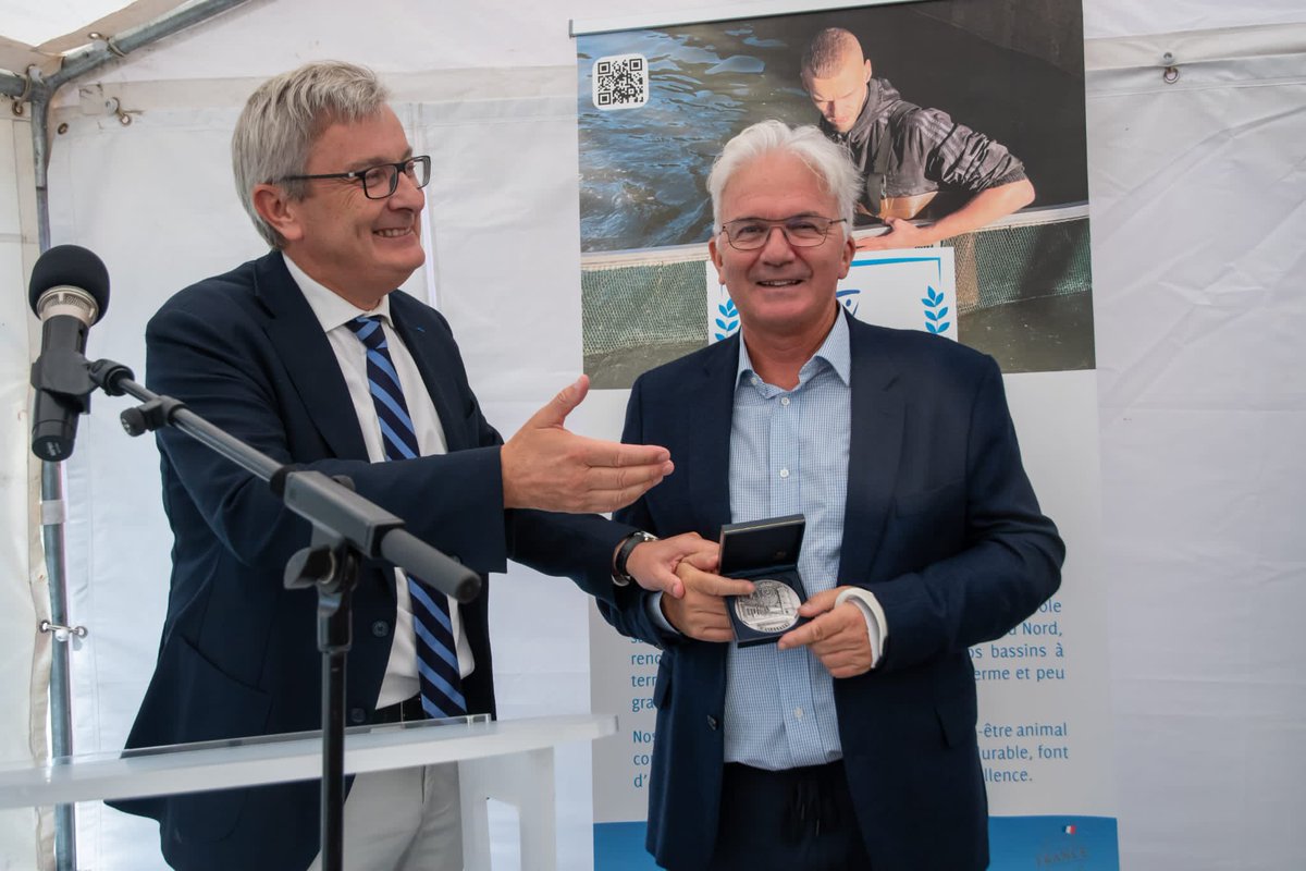 BertrandRingot's tweet photo. 🐟[Anniversaire]🐟

L'entreprise d’aquaculture, #Aquanord #Ichtus , basée à Gravelines, fête ses 40 ans ! Leader 🇫🇷 de la production de #bars et de #daurades royales, elle fait partie du groupe #GloriaMaris présidée par @RieraPhilippe !

Un exemple d’engagement territorial ! 👍 https://t.co/YxYny9zMCE