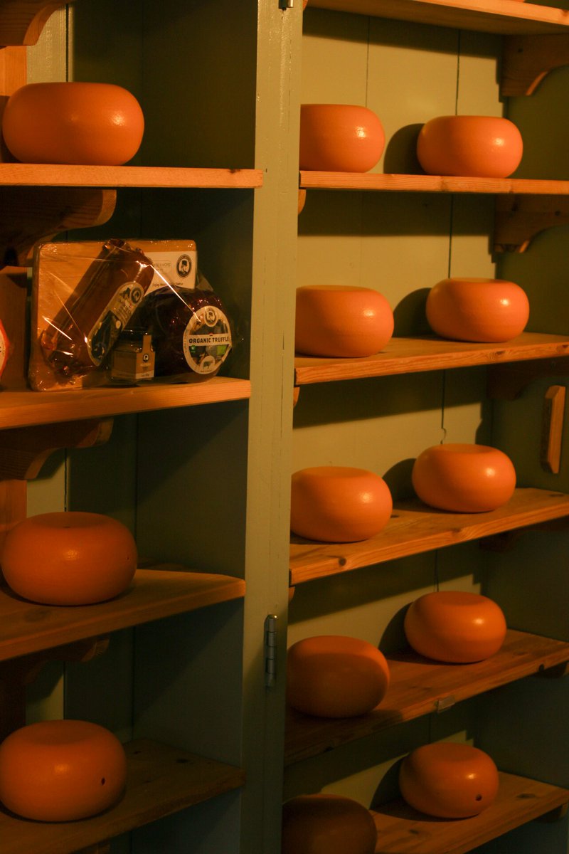 Sxcruzzz's tweet photo. Extractos de Amsterdam, amarillo. Pt.1

 🧀🧀🧀

#Cheese #amsterdam #yellow #amarillo #queso #photography #photooftheday #adobelightroom #fotografia https://t.co/Xb8jGZ45BU