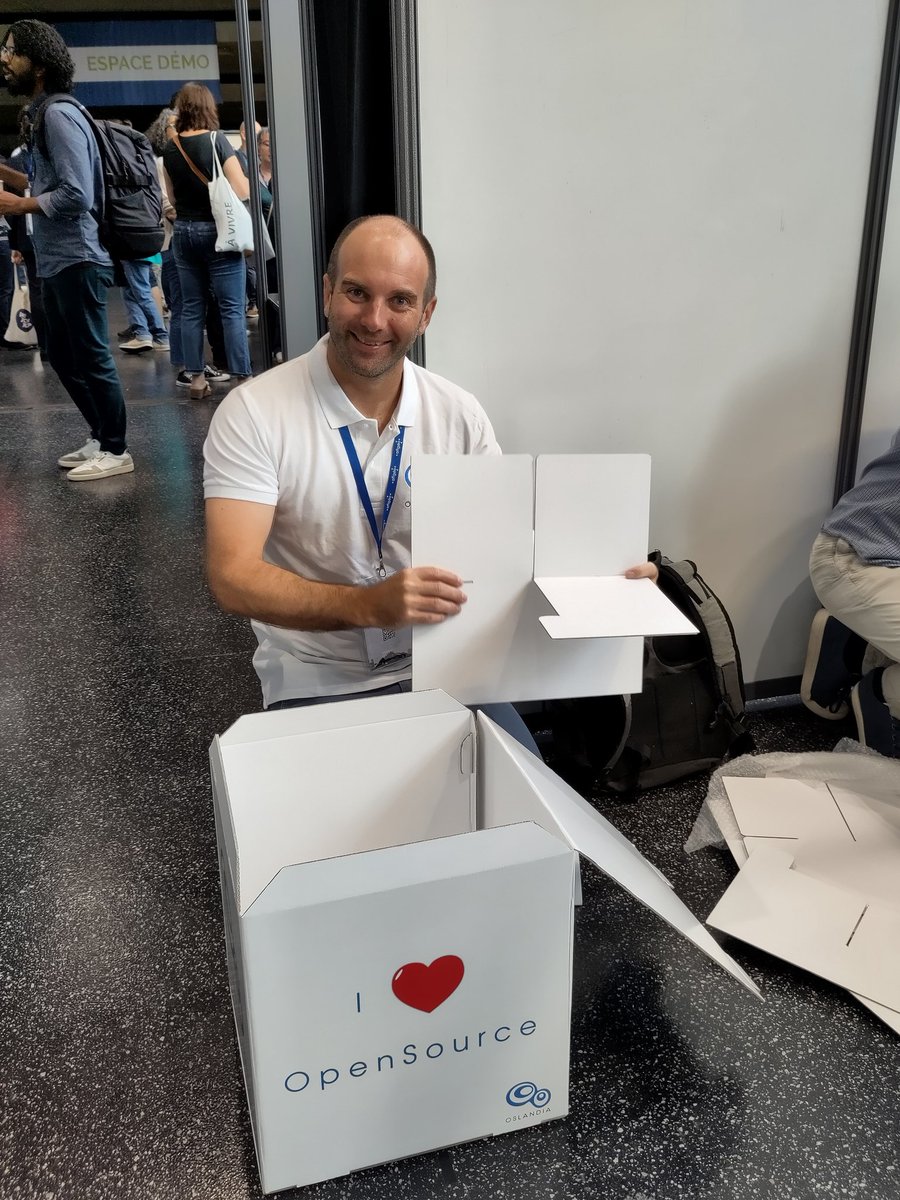 Oslandia tweet media