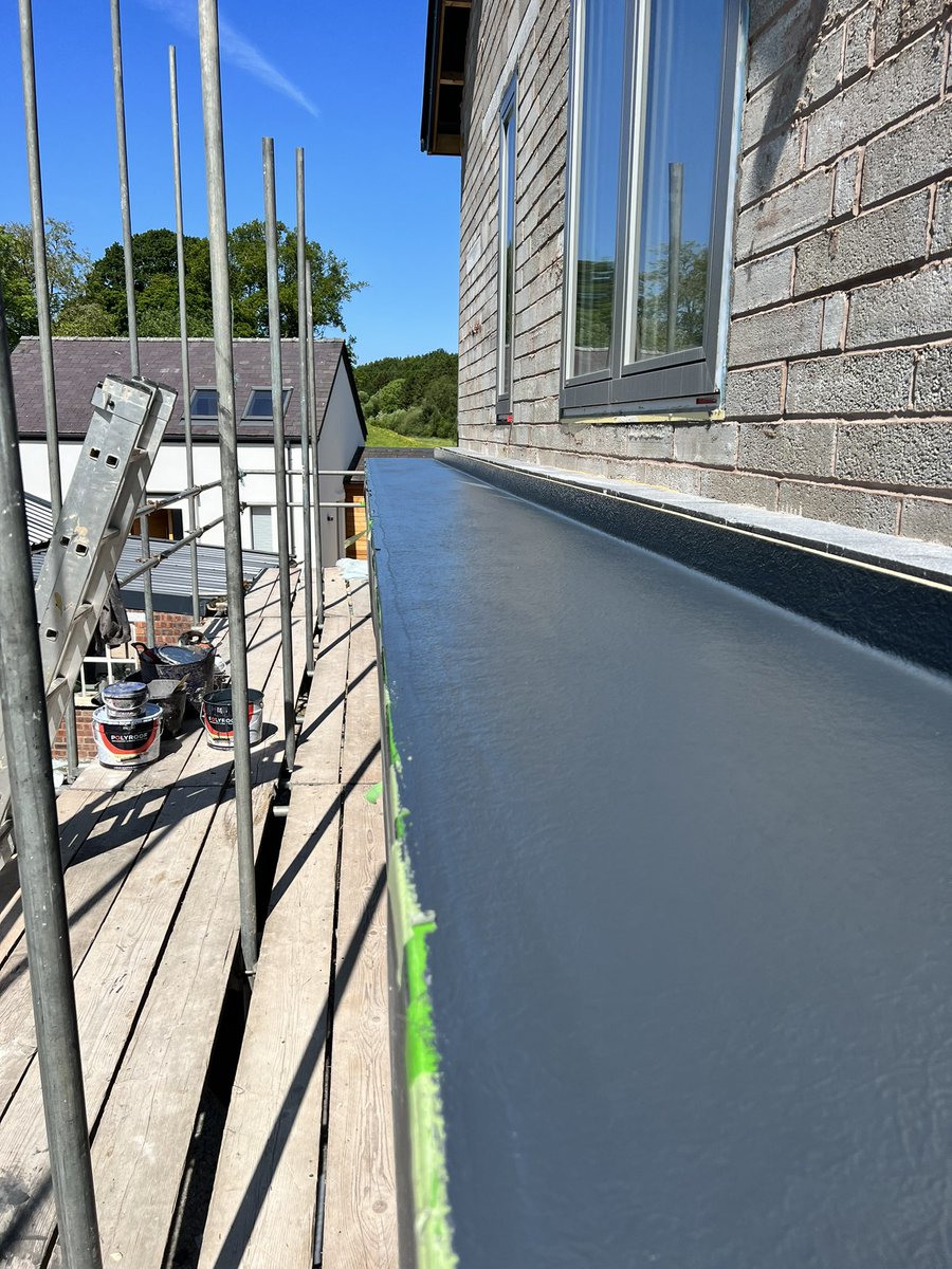 Polyroofnw's tweet photo. Attention to detail is one of our strengths, anything is possible with https://t.co/NeE4Gkaeuj #pnw #polyroof #fiberglass #roofing https://t.co/AwoMxVhTX6