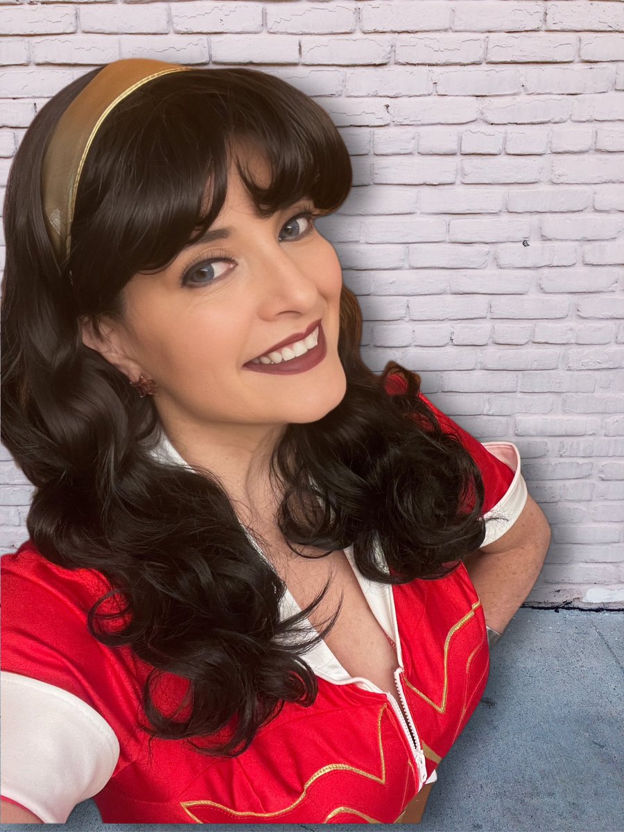 a2miwonderwoman's tweet image. Happy Wonder Woman Wednesday! Today is going to be a great day! Please smile &amp;amp; enjoy your day for me!

#bombshellwonderwoman #bombshellwonderwomancosplay #dcbombshells #dcbombshellscosplay  #wonderwoman #wonderwomancosplay #dccomics #dccosplay #dccomicscosplay #cosplay #cosplayer