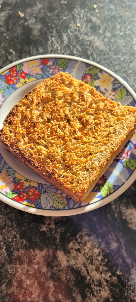Mil_Matos's tweet photo. hola amigosssss les cuento: estoy haciendo unos panes bien caseritos integrales con mix de semillas. Son una bommmmba de ricos 🥰🥰😋 me ayudarian un montón compartiéndolo 🙏🙏💖💖💖 gracias https://t.co/TTcl2iOcNL