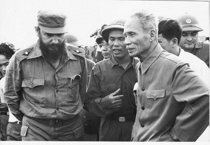 MelanyValera31's tweet photo. Aniversario 50 de la visita del líder histórico de la Revolución Cubana a Vietnam. Lazos de amistad que unen a dos pueblos. 
@MINCEX_CUBA 
@pro_cuba 
@UJCdeCuba 
#FidelVive 
#Solidaridad 
#Vietnam https://t.co/ZdgNnUGCN9