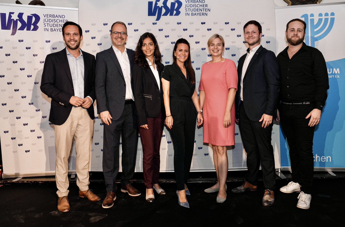 Michael Movchin tweet media