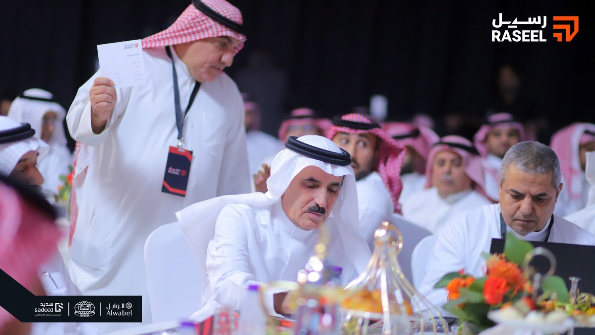 Go_raseel's tweet photo. هنا #رسيل مستقبل وفرص لا تتكرر، لقطات من حضور المزاد وجمهوره.

تابع البث المباشر عبر #عقار_لايف 
https://t.co/z8uNOLelqe

#مزاد_رسيل https://t.co/9jB7u66xY7