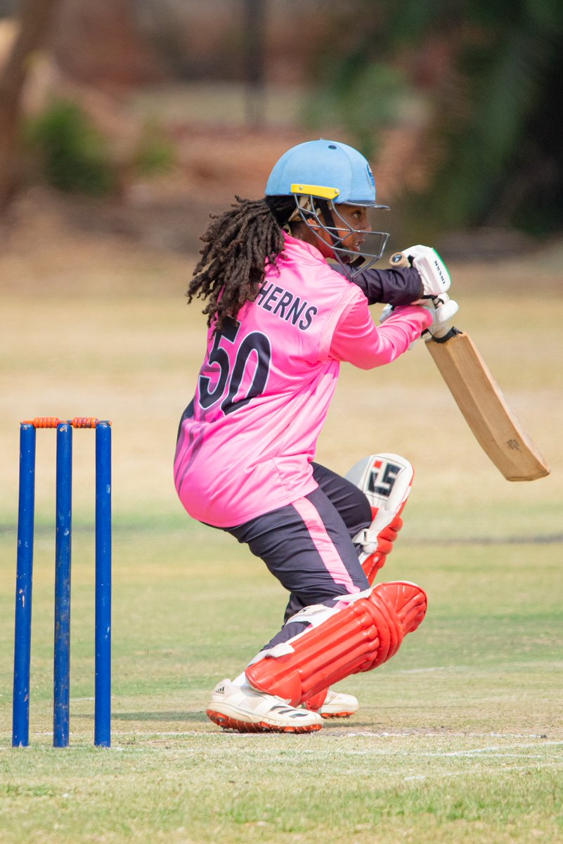 zimbabwewomen's tweet photo. #2ndonedayer | CHASE
After 30 overs, Northerns Women 194-5
(Adelle Zimunu 13*, Nomatter Mutasa Ziyambi 2*, Francesca Chipare 3-35)
needing 53 runs off 120 balls.
Ball by ball coverage on Zimbabwe Cricket app
#NORWSOUW | #ZCWomen https://t.co/EWTFRPHmcC