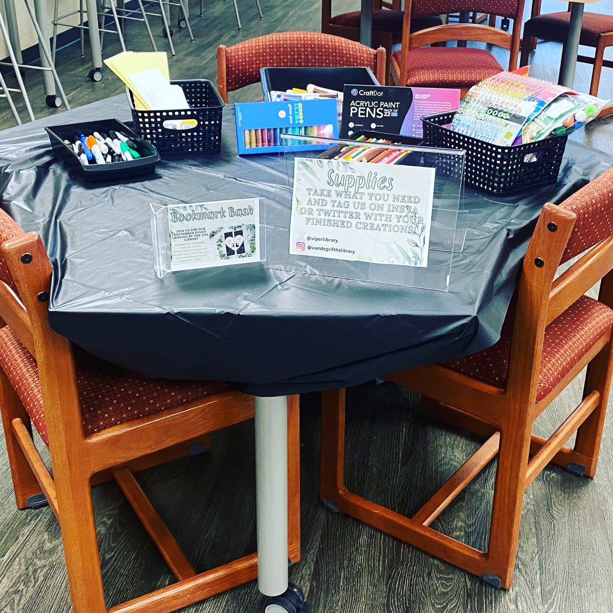 Vandegrift Library tweet media