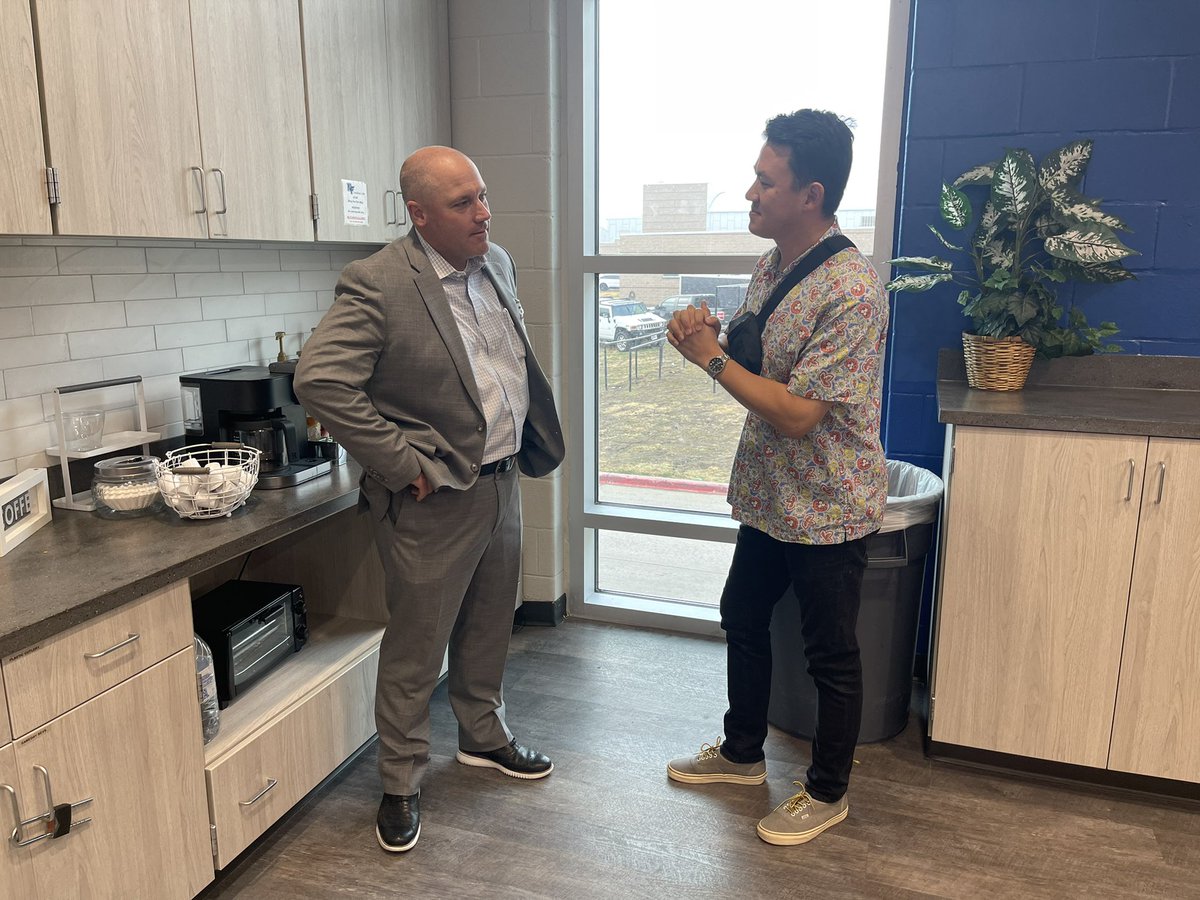 MichaelJungEDU's tweet photo. Asking my boss for permission to go to @NFHS_TrueNorth #HOCOFEST…

He said YES! Thank you @justinwterry! Looking for a few friends to go with. Stay tuned!

#trueNorth #excellence 
@forneyisd @StucoNFHS https://t.co/BBQPlgQXYu
