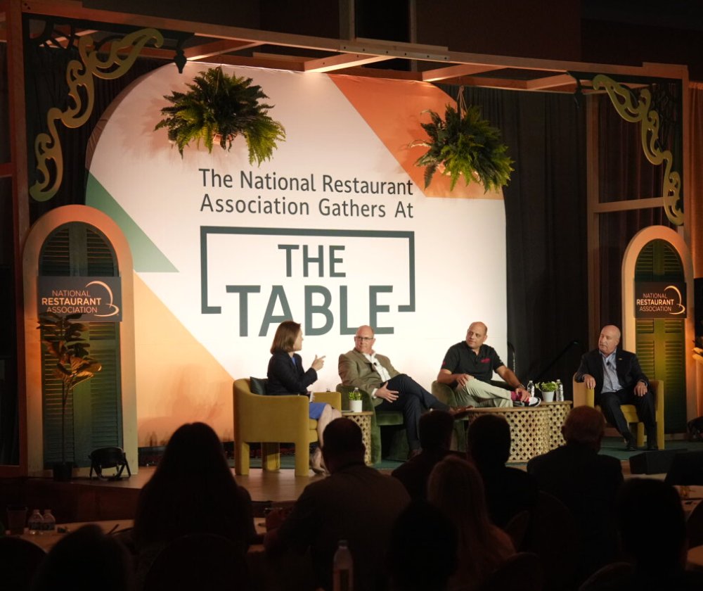 WeRRestaurants's tweet photo. Day 1 of #TheTable2023 is in the books! Jam-packed with networking & deep dives into the issues most critical to the industry, it left attendees hungry for more!
Check out the schedule so you don’t miss out on all the great things happening today: https://t.co/bSr1KLlGDp https://t.co/bxnkoTSpDs
