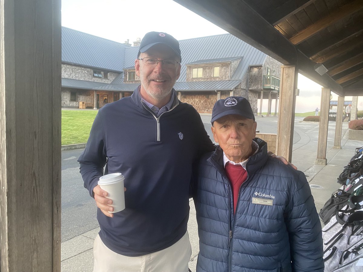 PSU_joepa's tweet photo. Good Mornig ⁦⁦@GolfShoeBandon⁩ !   Thanks for welcoming the crew to Bandon Dunes https://t.co/70AhJrrfxn