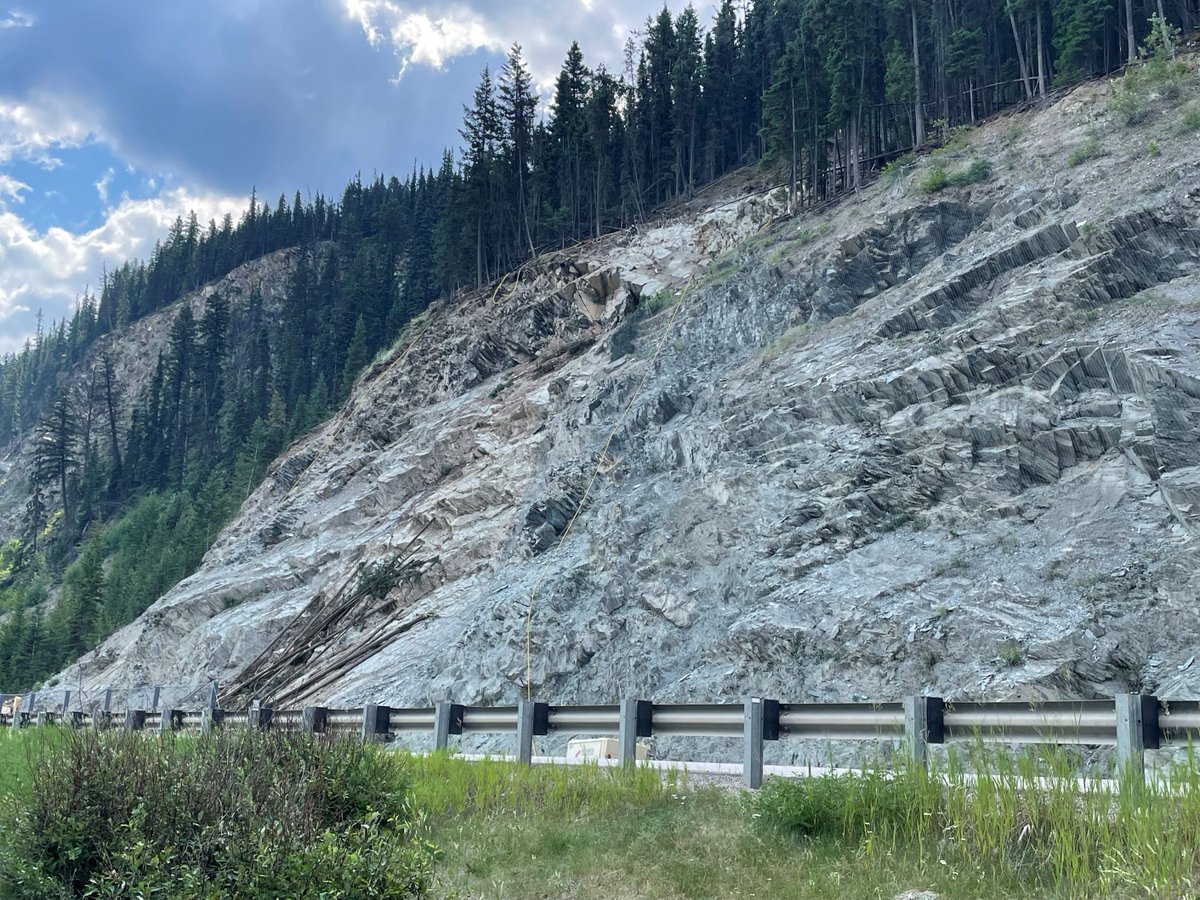 ttrockeng's tweet image. A #viewfromthefield of #TetraTechRockEngineering providing rock slope remediation design and construction services to @ParksCanada #LeadingwithScience #TetraTech #rockengineering #rockmechanics