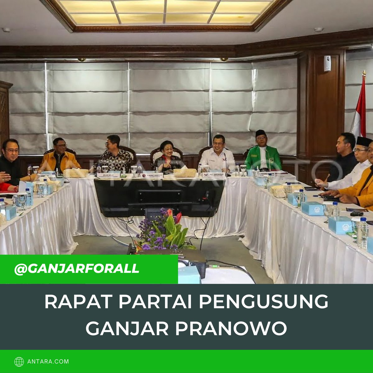 ganjarforall's tweet photo. Empat ketua umum partai pengusung Ganjar Pranowo menggelar rapat perdana yang membahas diantaranya pemantapan Tim Pemenangan Nasional (TPN) dan agenda-agenda strategis untuk Pemilu 2024.

#ganjarforall #GanjarPranowo #Ganjar #GenerasiGotongRoyong #GanjarPresiden #GanjarUntukSemua https://t.co/w0btFd8xpF
