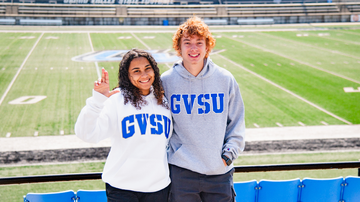 Family Weekend is coming up and so is our sale! 👨‍👩‍👧‍👧 🏈 👕 Save $10 with our Huddle Up for These Hoods Sale on Saturday, September 16th, 2023 from 1 PM - 5 PM at our Allendale location. Offer valid on pictured hoods, while supplies last. 🛒 

#gvsu #familyweekend #sale #hoods