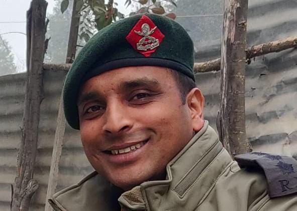 #Kashmir| An Army colonel, a major and a deputy superintendent of JK Police were killed in an ongoing gunfight with militants in #Kokernag area of Anantnag district of Jammu and Kashmir on Wednesday.