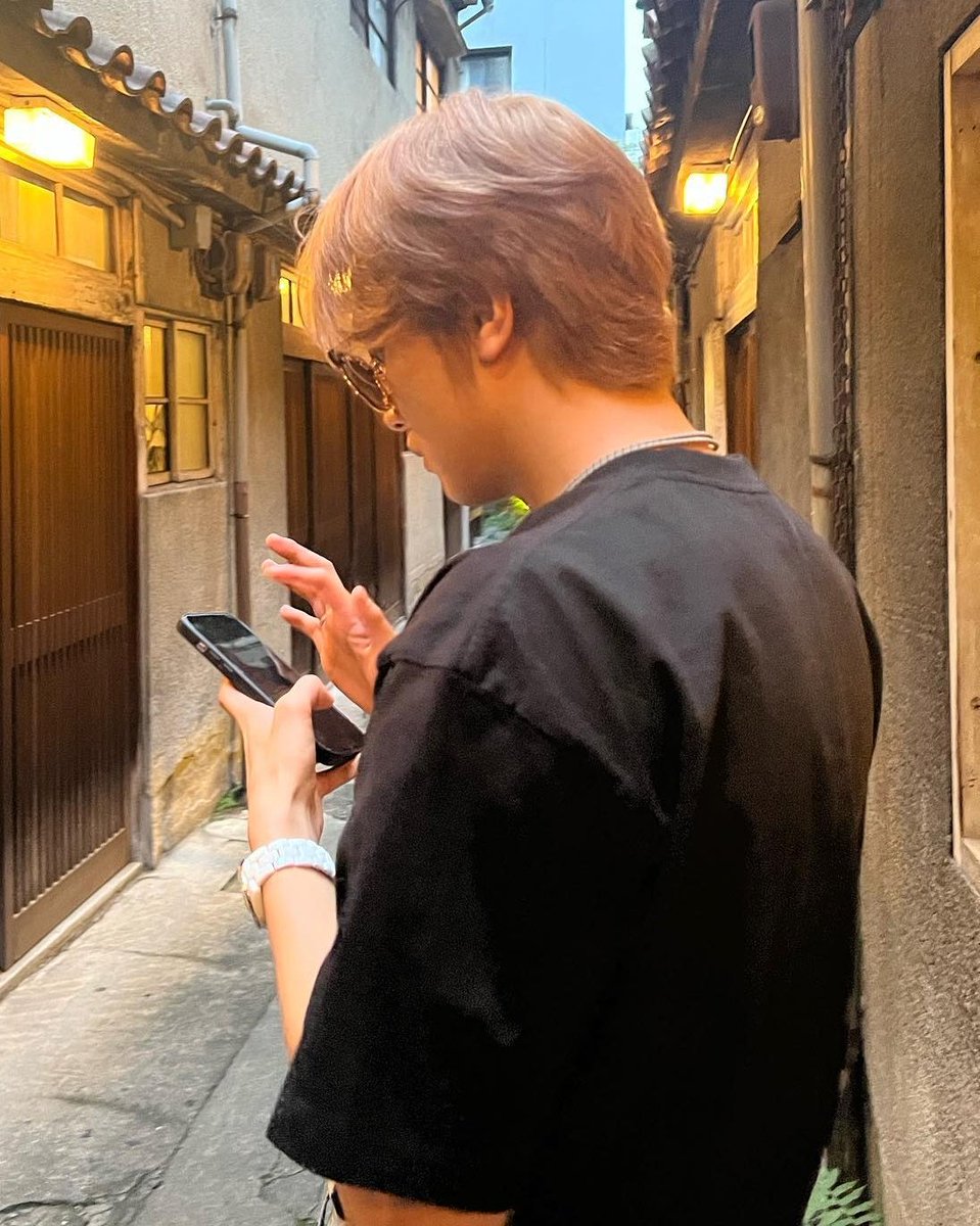 럽 (@luv_8266) on Twitter photo 