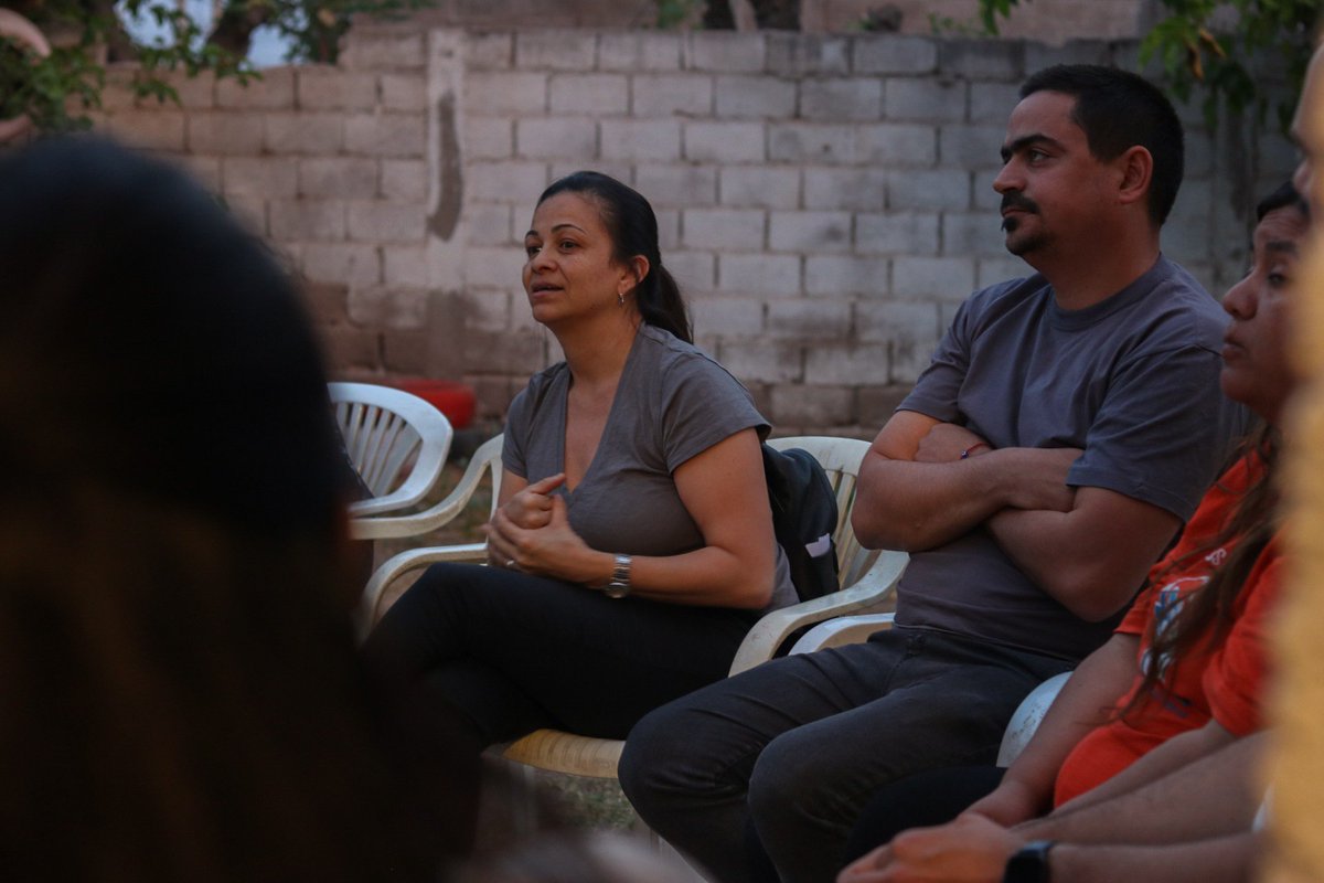 CulturasLaRioja's tweet photo. Estamos realizando distintas vecinas a los centros vecinales en donde se desarrollan los talleres del programa Culturas Activas 📍

Nos reunimos con sus encargadxs y con las y los talleristas para entablar diálogos y así atender las necesidades que van surgiendo. https://t.co/yak8jtGhrE