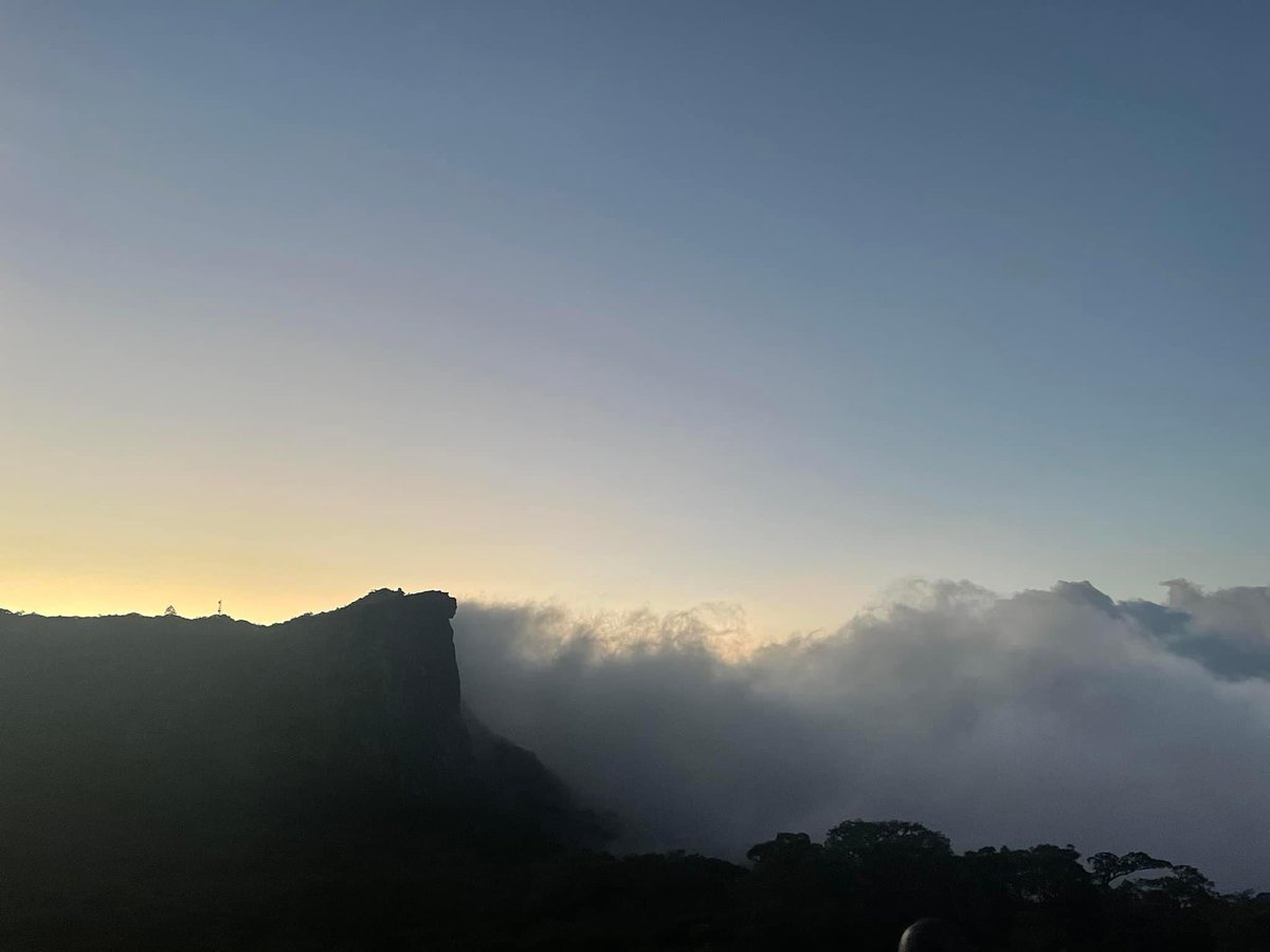 itsSOUARE's tweet image. #MontLoura🤩 #Maliyembering #trip