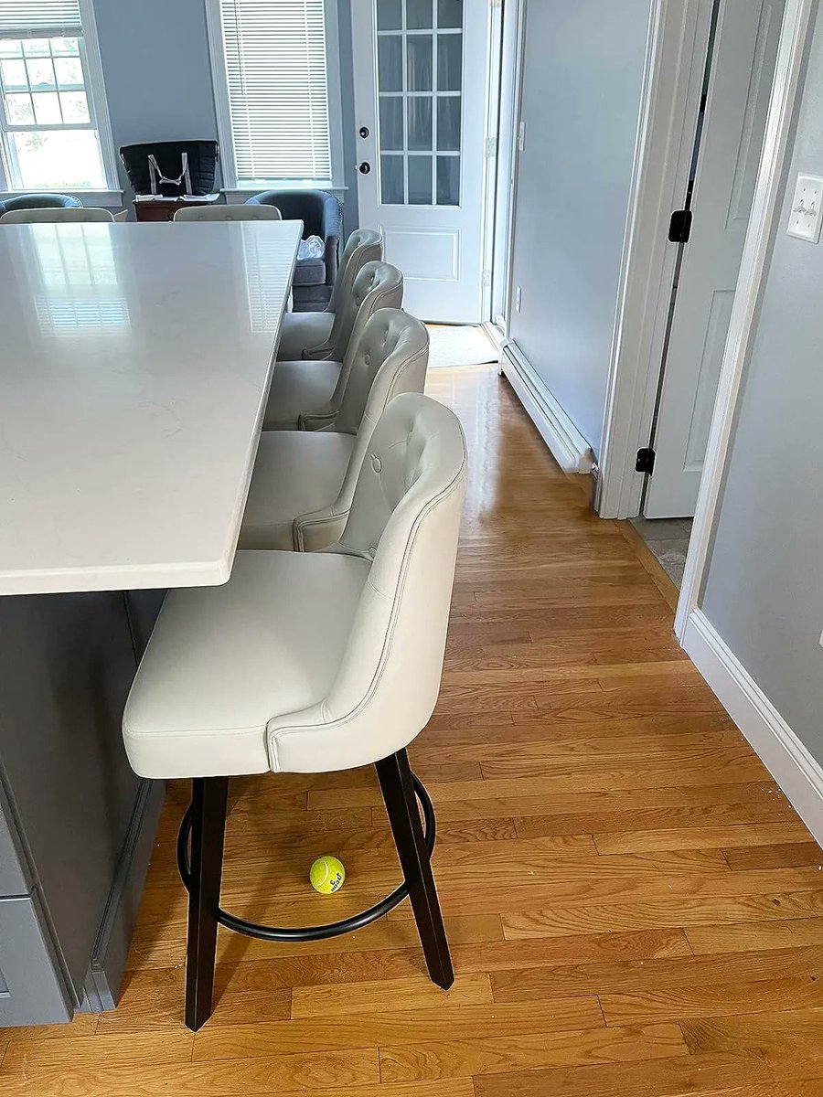 mincetaliving's tweet image. The great thing about our stool is that it's the perfect pairing to any kitchen.
🔍: Lucas Counter Stool
📸: @kanglan
#Minceta #counterstool #diningroom #CustomerLove #blue #image #kitchen #modern #barstool