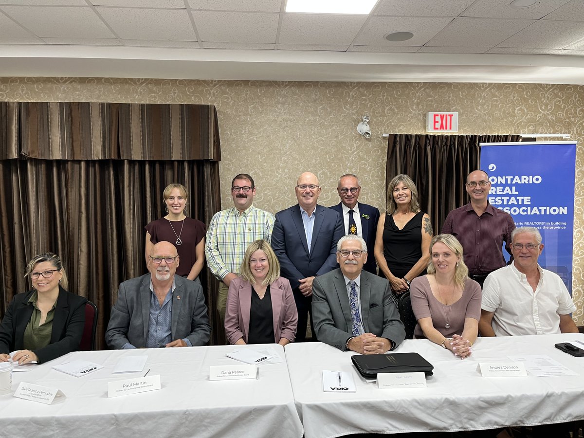 OREAinfo's tweet photo. Our Rideau St. Lawrence &amp; @CDREBoard REALTORS® had a wonderful discussion with MPP @steveclarkpc about important updates to the industry &amp; tackling ongoing housing crisis as part of our Eastern REALTOR Roundtable series. @JayLagerquist @613Realtors
✅Next stops: Kingston &amp; Ottawa https://t.co/fWdjAR4aMh