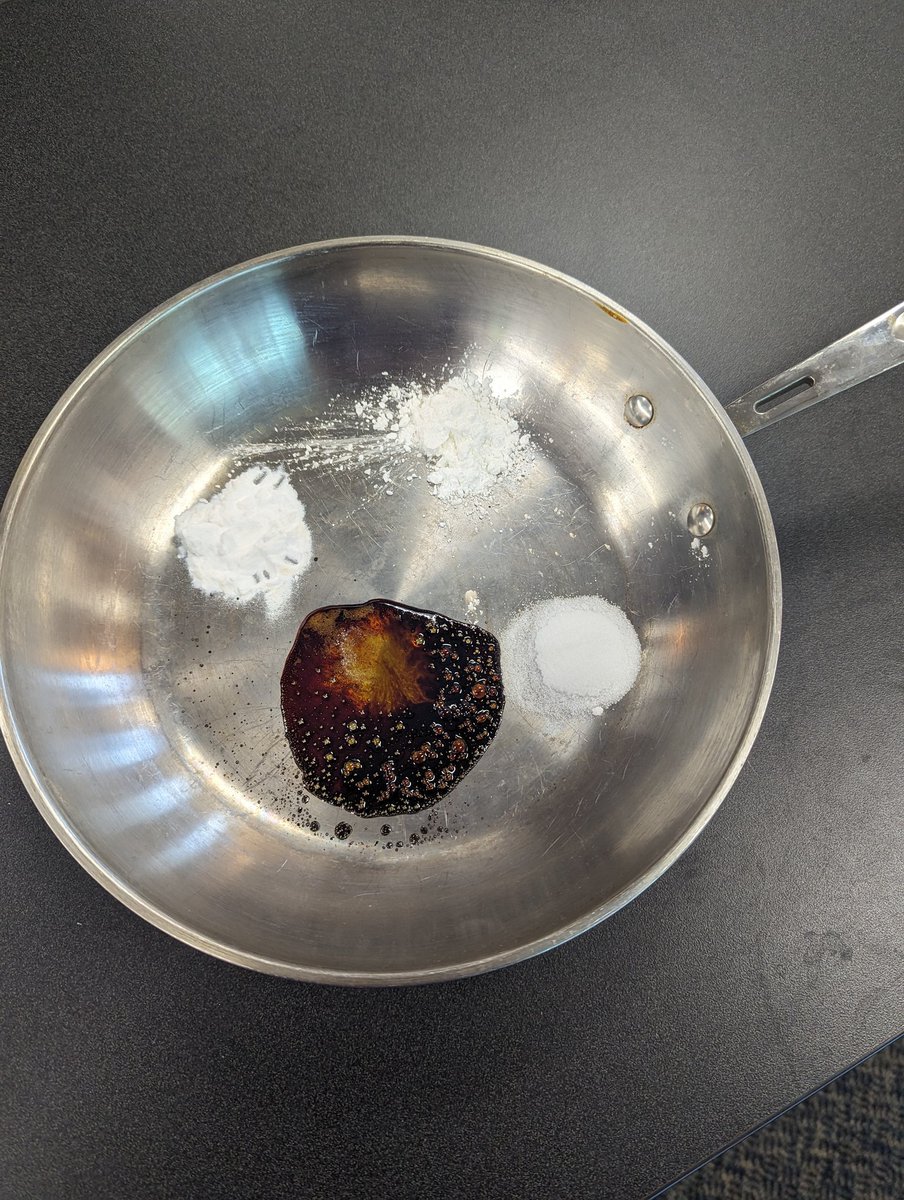 Brooks5th's tweet photo. @GCEgators are investigating the properties of mystery substances in order to determine what they are! #wearewayne https://t.co/YVGaSbXP7w