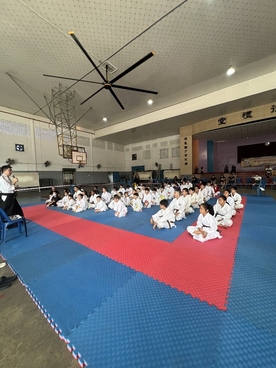 Stevensu3190's tweet photo. Perak Open Karate-Do Koshiki Championship 27/8 August/2023 #PersatuanKarateDoShotokanNegeriPerak #karatedo #manjungkaratedo #perakkaratedo #Karatedoperak #karatecoach #martialart #fitness #Coach #Selfdefense 
#shotokankaratedoperak 
#霹雳国际空手道松濤館 https://t.co/rp1A9Ofixl