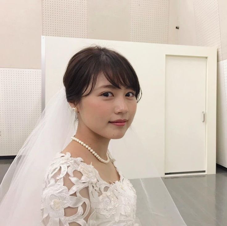 gucci0421777's tweet photo. 有村架純ちゃんの恋愛観

Q.初恋はいつ？

A.幼稚園の時、運動神経抜群でちょっかいを出された時に止めてくれた優しい男の子。

Q.好きなタイプは？

A. ☆刺激ないのんびり平和な方
　☆真面目にお仕事されてる方
　☆熱量を持って取り組んでる方
　☆人に対して"いい人でいろ"とは全然思わないですけど、でも人を傷つけないような人がタイプです。

Q.容姿に対しての好みは？

A.人間として好きって思える人がいい

Q.嫌いなタイプは？

A.引っ張ってくれなさすぎたり、強引すぎる人。"お前"と呼ばない人

Q.好きな人ができるとわかりやすい？

A.ガードは硬いけど、好きなタイプができるとわかりやすい。気を許した相手にはかなりスキがあり信頼できるとわかれば徐々に心を開いていく

Q.好きな人には尽くす？

A.好きな人にだけ尽くす。一途！

Q.甘える

A.甘える時もある

Q.結婚はしたい？

A.30歳ぐらいまでにはしたい

Q.どんな家庭を築きたい？

A.同じ空間にいてもそれぞれ好きなことを自由にできる自然体でいられる家庭を築きたい