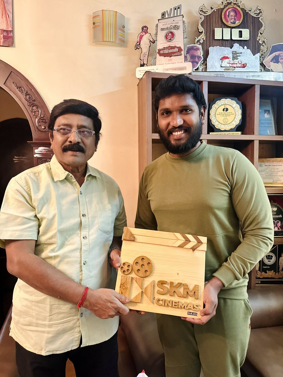 SkmCinemas's tweet photo. Director &amp; Lyricist RV UDHAYAKUMAR sir 🤩😍😊

#rvudhayakumar #directorrvudayakumar #udhayakumar #skmcinemas #skmakil #skmcinemasofficial #skmcinemasproducer #skmcinemasakil #akilskm  #akilskmcinemas #akilactor #akilproducer #producerakil #actorakil https://t.co/T5mYZ296Hj