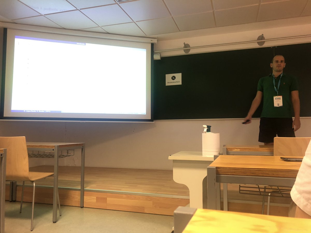 LauraPanizo's tweet image. Finaliza la sesión de #PROLE con la presentación de Raúl Rueda sobre canonical narrowing. #SISTEDES2023