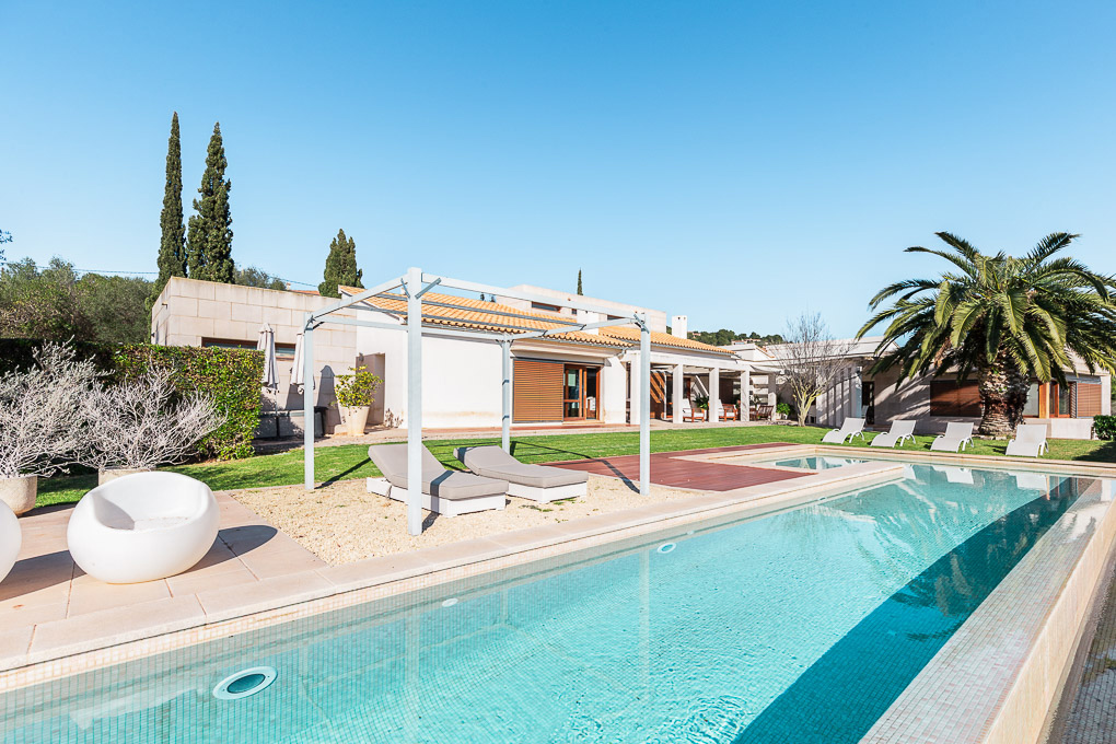 New on the market!
High-quality country house in exclusive location
🛏️3   🛁3   🏠303㎡   🌳8629㎡

3.200.000 EUR
See full details: ev-mallorca.com/en/mallorca-pr…

📍#Puntiro #Mallorca #Central #RealEstate #Immobilien