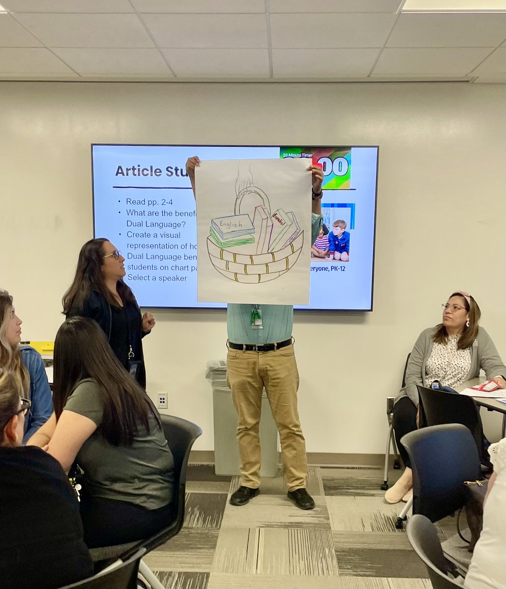 Packed house for our first session of the  Fall Dual Language One-Way three-part series. Check out the visual representations of how DL benefit students created by our amazing  bilingual teachers!