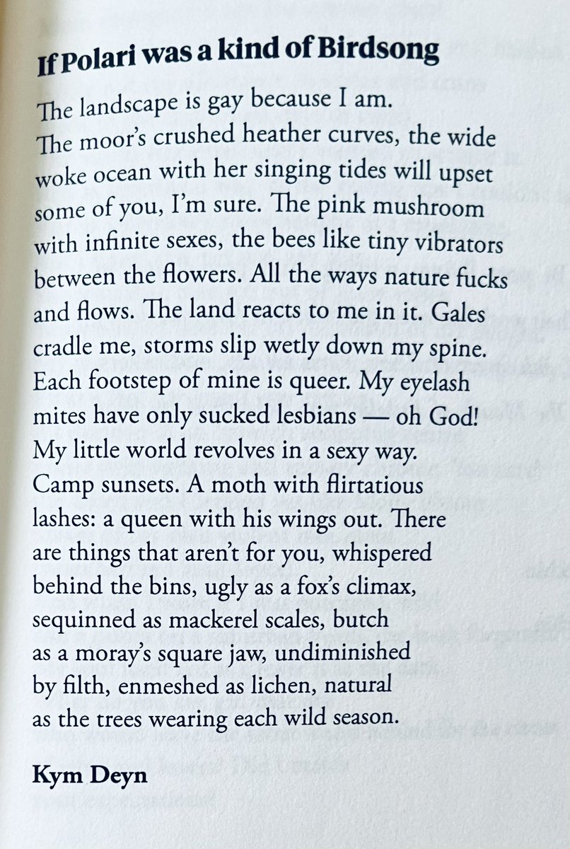 The imagery in this @shortestwitch poem from the latest issue of @fourteenpoems !!!!! “ugly as a fox’s climax”!! This is my new favourite nature poem.