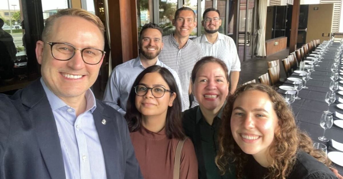 EpisourceLLC's tweet photo. Last month, the Revenue team had the incredible opportunity to come together at our headquarters in Gardena, CA. From insightful discussions that sparked creativity to laughter-filled memories, it was an unforgettable experience!
#Episource #AdvancePossibility #ExpertTeams https://t.co/R2LWLP9uA9